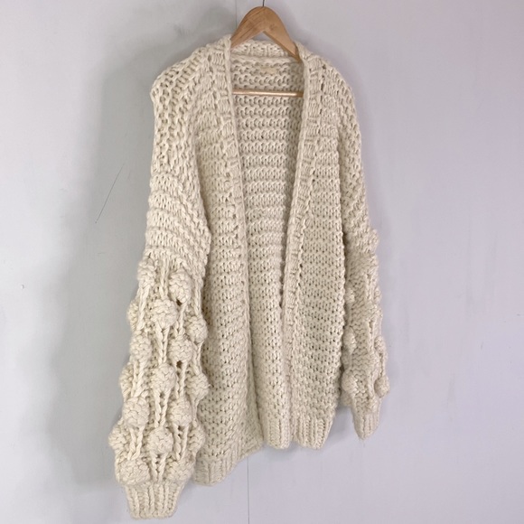 Wishlist Handmade Pom Pom Balloon Sleeve Open Cardigan in Cream - Picture 3 of 10
